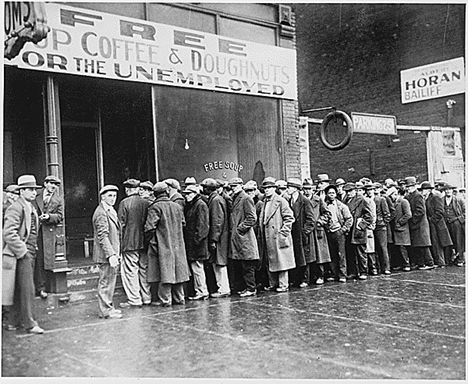 Al Capone's Soup kitchen in Chicago during the Great Depression (1931) 